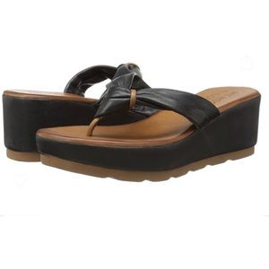 Miz Mooz Leather Platform Thong*EUC*